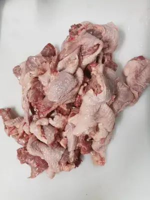Frozen chicken necks with skin