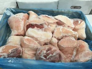 Frozen pork hind shank, bone in, skin on, production begining of 2026, shelf life 24 months from production data