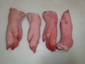 Frozen pork front feet, long cut